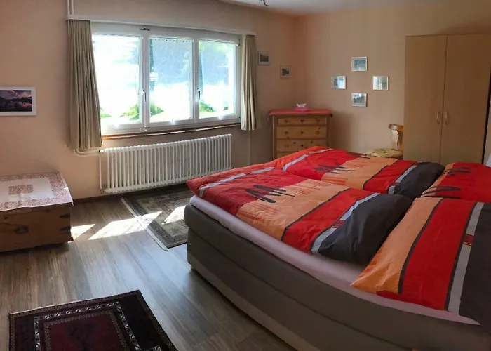 Pensión Am Ufer Davos